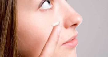 Μπορούν τα παιδιά να φορούν φακούς επαφής;