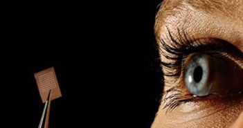 Εμφύτευμα θα αποκαθιστά την όραση σε ηλικιωμένα άτομα