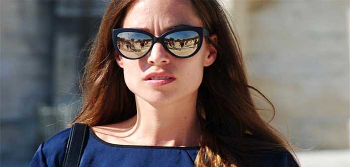Πώς να φορέσεις σωστά τα γυαλιά-καθρέφτης