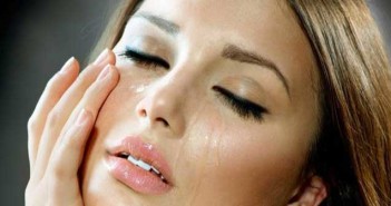 Γιατί οι άνθρωποι κλαίνε και τι είναι τα δάκρυα;