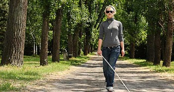 Συσκευή βοηθά τα άτομα με προβλήματα όρασης να αποφεύγουν τις συγκρούσεις