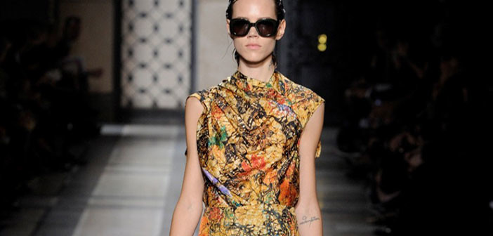 Μαύρα γυαλιά ηλίου: Απαραίτητο κομμάτι των γυναικείων αξεσουάρ