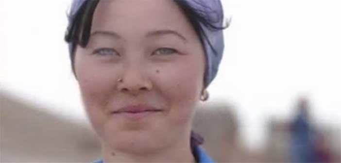 Οι άνθρωποι που διαθέτουν παράξενα μάτια, μαλλιά και δέρμα