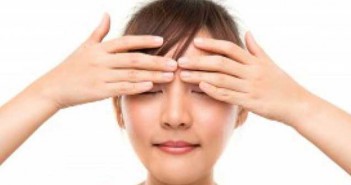 Yoga για τα μάτια - Ξεκούρασε τα με απλές ασκήσεις