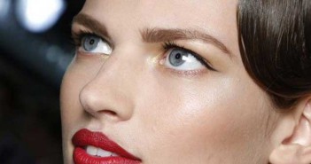 Καλοκαιρινό βραδινό μακιγιάζ ματιών μόνο σε λίγα λεπτά